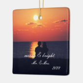 Creëer je eigen foto voor eerste kersthuwelijk keramisch ornament (Links)