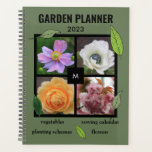 Creëer je eigen tuinbouwster planner<br><div class="desc">Creëer je eigen tuinfotoplanner. U kunt het personaliseren en uw eigen foto's aan de voorzijde toevoegen,  uw monogram en jaar toevoegen.</div>