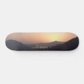 Creëer Persoonlijke foto Gold Monogram Naam Maple Persoonlijk Skateboard (Horizontaal)