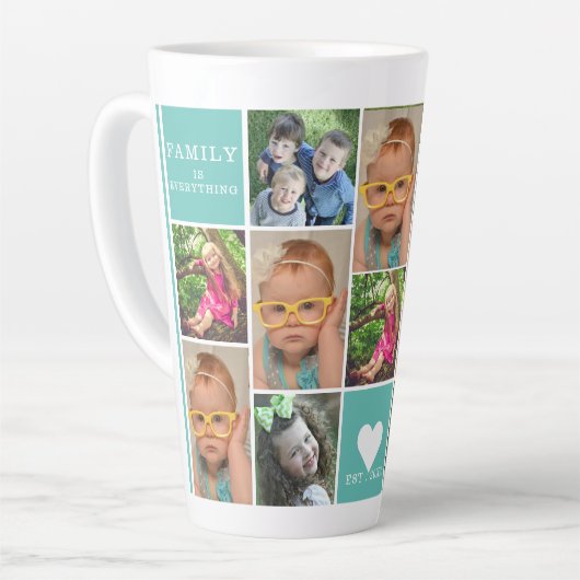 Creëer Uw eigen 12 foto-inkuilmonogram Blauwgroen Latte Mok (Linkerhoek)