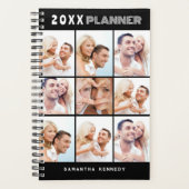 Creëer Uw eigen 9 Fotocollage Naam 2023 Dag Planner (Voorkant)