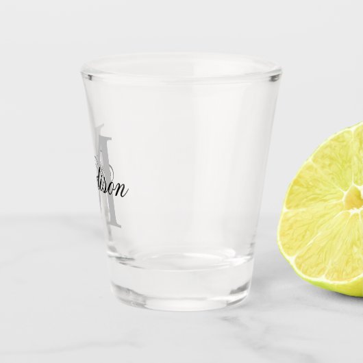 Creëer uw eigen aangepaste monogram en naam shot glas (Rechts)
