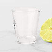 Creëer uw eigen aangepaste monogram en naam zwart shot glas (Rechts)