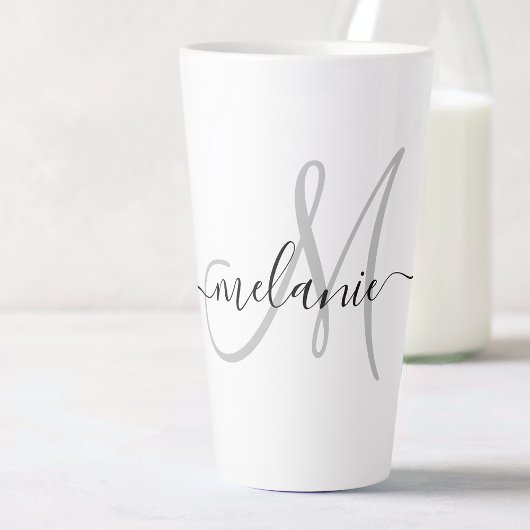 Creëer uw eigen aangepaste monogram en naamscript latte mok