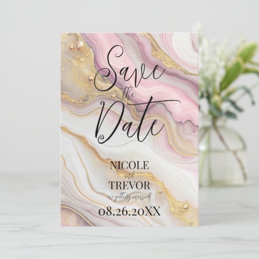 Creëer Uw eigen aangepaste roze en gouden alcoholi Save The Date (Staand voorkant)