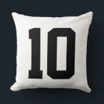 Creëer Uw Eigen Aangepaste Sport Jersey Nummer Kussen<br><div class="desc">Creëer Uw Eigen Aangepaste Sport Jersey Nummer Sierkussen. Kies Nummer 10 of een ander nummer.</div>