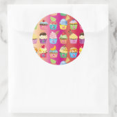 Creëer Uw eigen Cupcake Monogram Delicious behande Ronde Sticker (Tas)