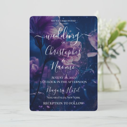 Creëer uw eigen donkerblauwe en paarse bloemen bru kaart (Staand voorkant)