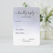 Creëer uw eigen donkere indigo blauwe wolk RSVP kaartje (Staand voorkant)