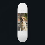 Creëer Uw eigen foto van Pet Dog Persoonlijk Skateboard<br><div class="desc">Creëer Uw eigen Dog Foto skateboard. Voeg eenvoudig een verticale foto van uw huisdier toe om een leuk verjaardagsgeschenk of kerstcadeau voor uw kinderen te maken.</div>