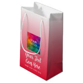 Creëer Uw Eigen Logo Hier Rode Sjabloon Custom Klein Cadeauzakje (Achterkant Gekanteld)