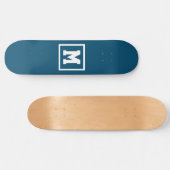 Creëer Uw eigen monogram Sjabloon Blauw en Wit Persoonlijk Skateboard (Horizontaal)