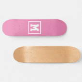 Creëer Uw eigen monogram Sjabloon Roze en Wit Persoonlijk Skateboard (Horizontaal)