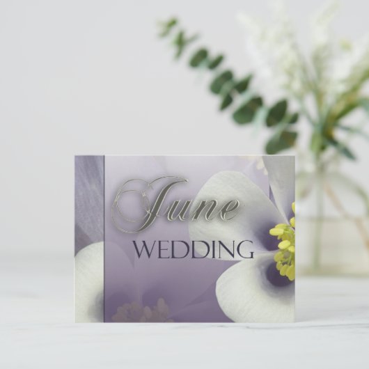 Creëer uw eigen paarse juni bruiloft briefkaart (Staand voorkant)