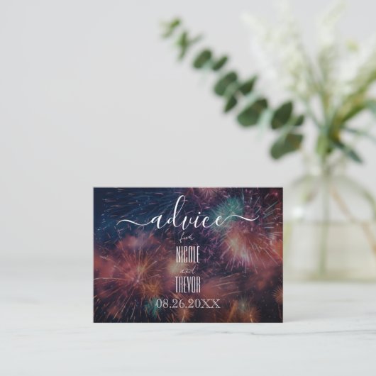 Creëer uw eigen roze blauw rood vuurwerk advieskaart (Staand voorkant)