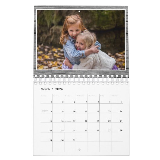 Creëer Your Ewn 2023 Family Foto Rustic Wood Kalender (Mar 2026)