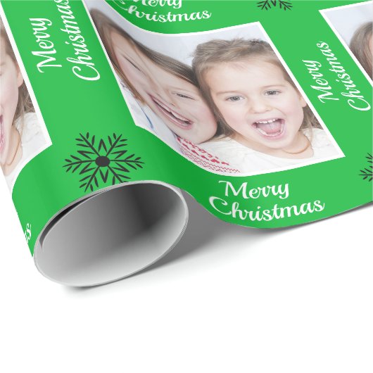 Creëer Your Own Green Merry-kerstfoto Cadeaupapier (Rol Hoek)