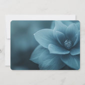 Creëer Your Own - Zachte Blauwe Bloem Close-up Save The Date (Achterkant)