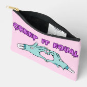 Creep It Equal – Cute Pastel Zombie Handen Hart On Etui (Open)