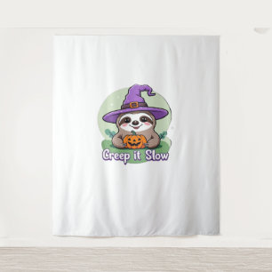Creep It Slow - Schattige Halloween Luiaard Shirt Wandkleed