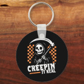 Creepin It Real Retro Grim Reaper Grappig Hallowee Sleutelhanger (Voorkant)