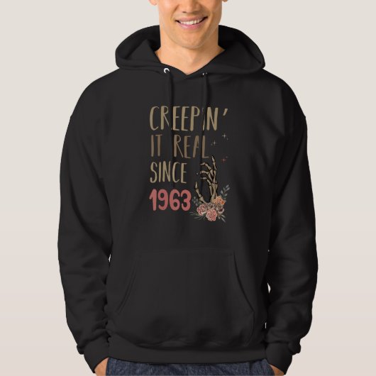 Creepin It Real Since 1963 Spooky Halloween Retro Hoodie (Voorkant)