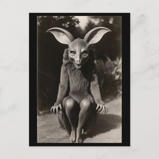 Creepy Bat Strange Halloween Briefkaart (Voorkant)