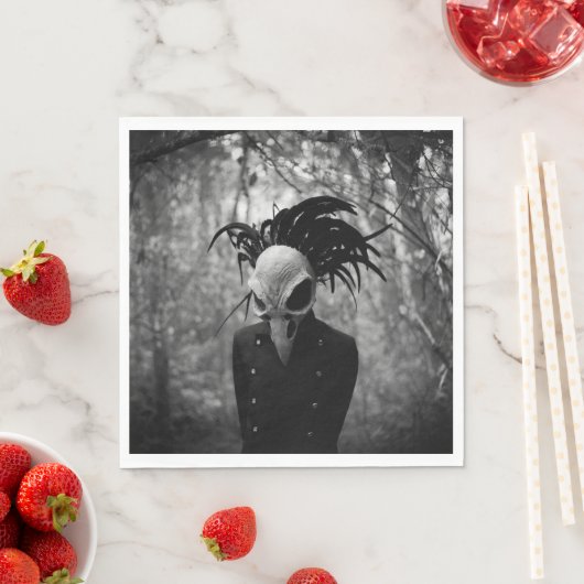 Creepy Bird Skull Halloween Servet (Insitu)