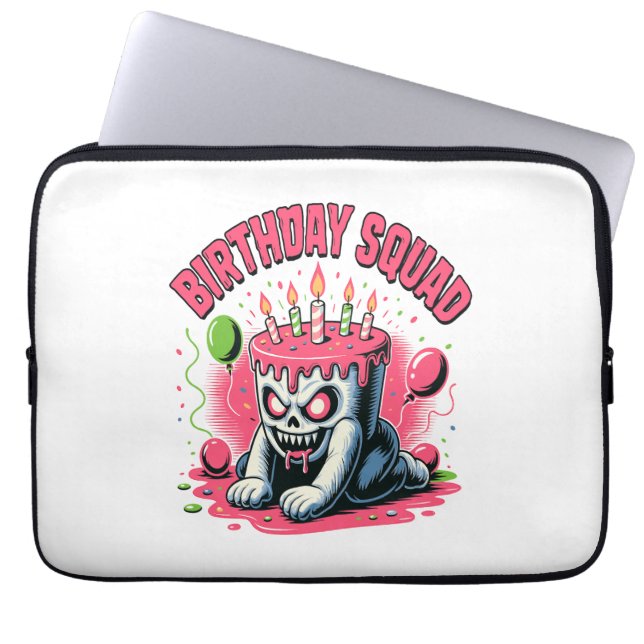 Creepy Cake Skull Birthday Squad Laptop Sleeve (Voorkant)