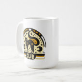 Creepy Cat Club – Retro Mystical Black Cat Design Koffiemok (Voorkant links)
