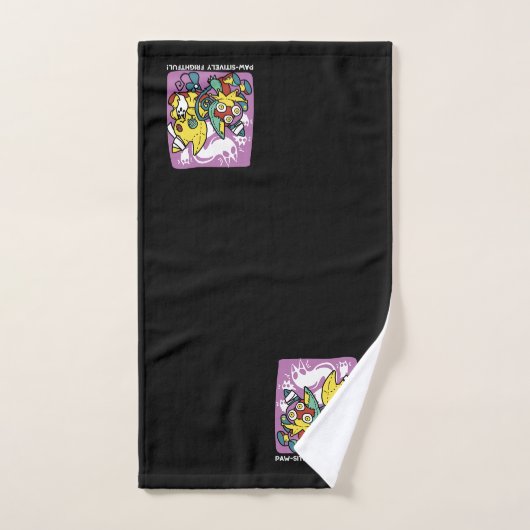 Creepy Cats Halloween Art: Paw-sitively angstaanja Bad Handdoek (Handdoek)