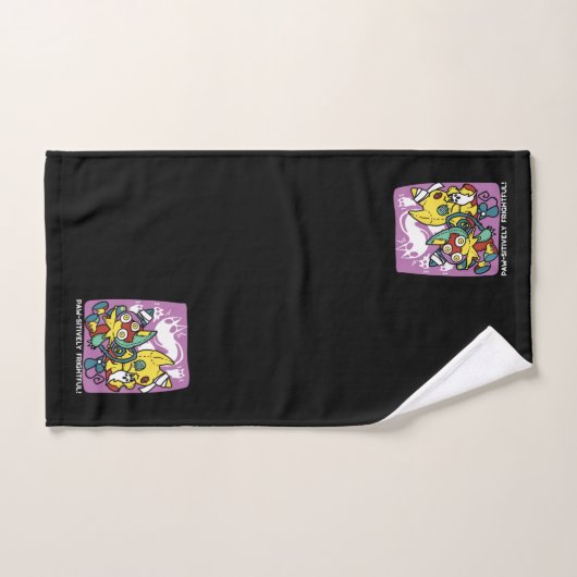 Creepy Cats Halloween Art: Paw-sitively angstaanja Bad Handdoek (Handdoek)