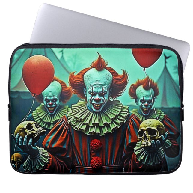 Creepy Clown Horror Scene Ontwerp Laptop Sleeve (Voorkant)