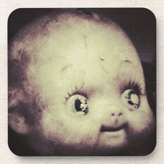 Creepy Doll Bier Onderzetter (Voorkant)