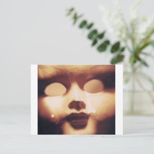 Creepy Doll Briefkaart (Staand voorkant)