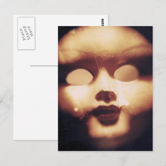 Creepy Doll Briefkaart (Voorkant / Achterkant)