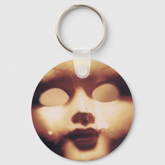 Creepy Doll Sleutelhanger (Voorkant)