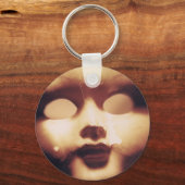 Creepy Doll Sleutelhanger (Voorkant)