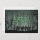 Creepy donkergroene zombie verjaardagsfeestje kaart (Achterkant)