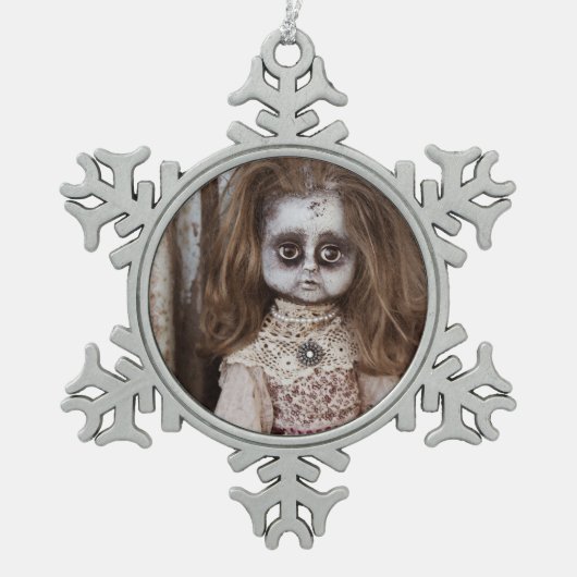 Creepy Gothic Porcelain Doll Victoriaans Gothic Tin Sneeuwvlok Ornament (Voorkant)