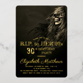 Creepy Hair Skull RIP naar haar 20s-feest Folie Uitnodiging (Voorkant)