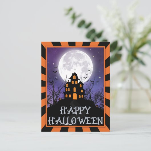 Creepy Haunted House Pumpkins Bats Happy Halloween Briefkaart (Staand voorkant)