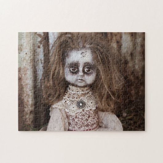 Creepy Horror Doll in Sepia Tones Legpuzzel (Horizontaal)