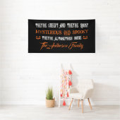 Creepy Kooky Halloween Family Haunted House Zwart Spandoek (Insitu)