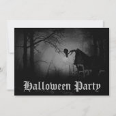 Creepy Scary Raven in het bos Halloween Party Kaart (Voorkant)