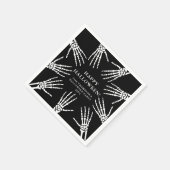 Creepy Skeleton Hand Botten op Black Halloween Servet (Hoek)