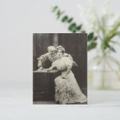 Creepy  Victoriaans Vrouw met Skelet Briefkaart (Staand voorkant)