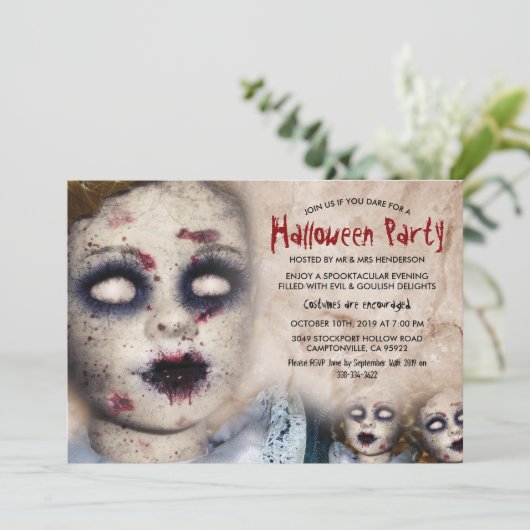  Creepy Zombie Doll Halloween Party Kaart (Staand voorkant)