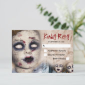  Creepy Zombie Doll Halloween RSVP Kaartje (Staand voorkant)