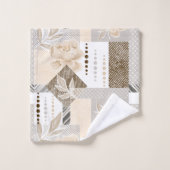 Crème bloemen op wit bad handdoek (Wasdoekje)
